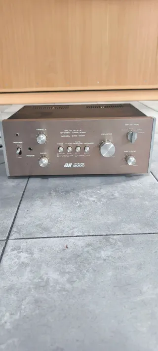 Amplificador Estéreo Solid State STB-4000