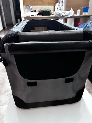 Transportín plegable e impermeable para perros