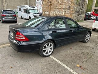 Mercedes-Benz Clase C 2004