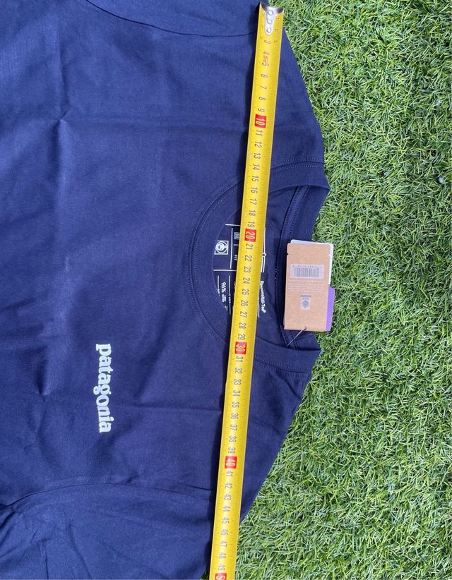 Camiseta Patagonia Talla M Azul Oscura