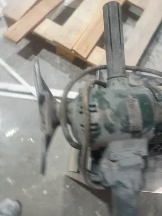 Taladro percutor profesional