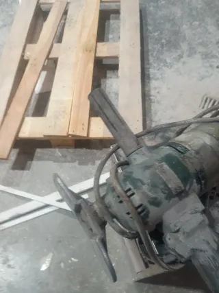 Taladro percutor profesional