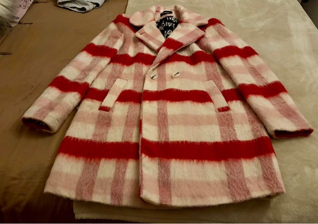 Abrigo Desigual cuadros rojo y rosa