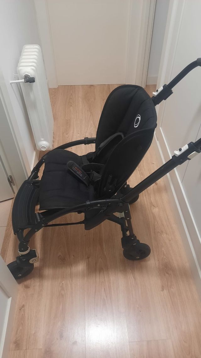 Bugaboo Bee 3. Silla de paseo negra.