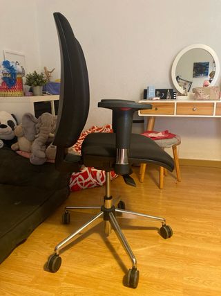 Silla de escritorio negra