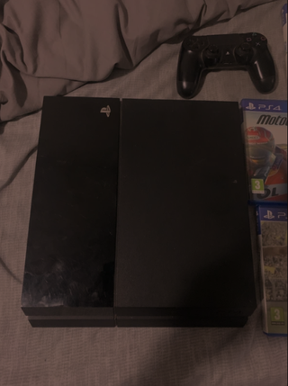 PS4 (PlayStation 4) Negra + Mando y 5 Juegos