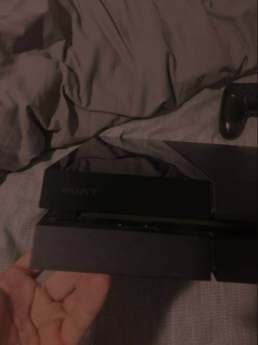 PS4 (PlayStation 4) Negra + Mando y 5 Juegos