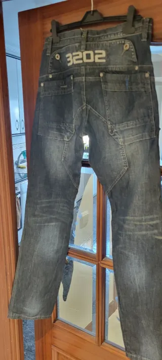 Pantalones vaqueros Koroshi