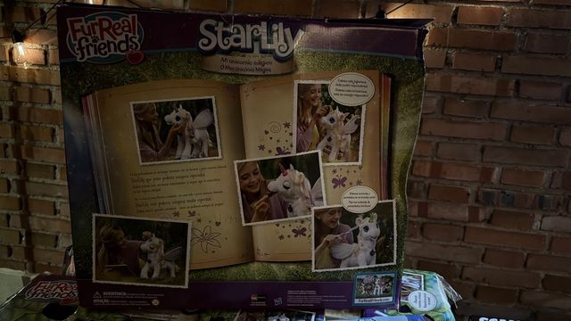 Unicornio Mágico StarLily FurReal Friends