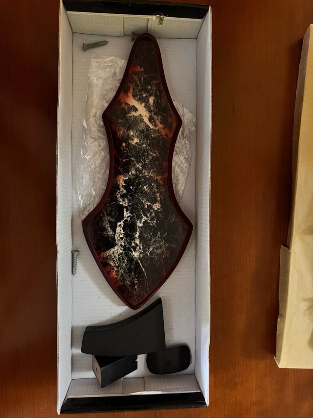 Daga de colección con soporte