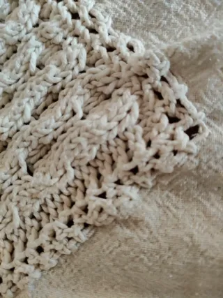 Tovaglietta ricamata e uncinetto