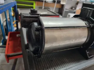 Bomba multicelular horizontal