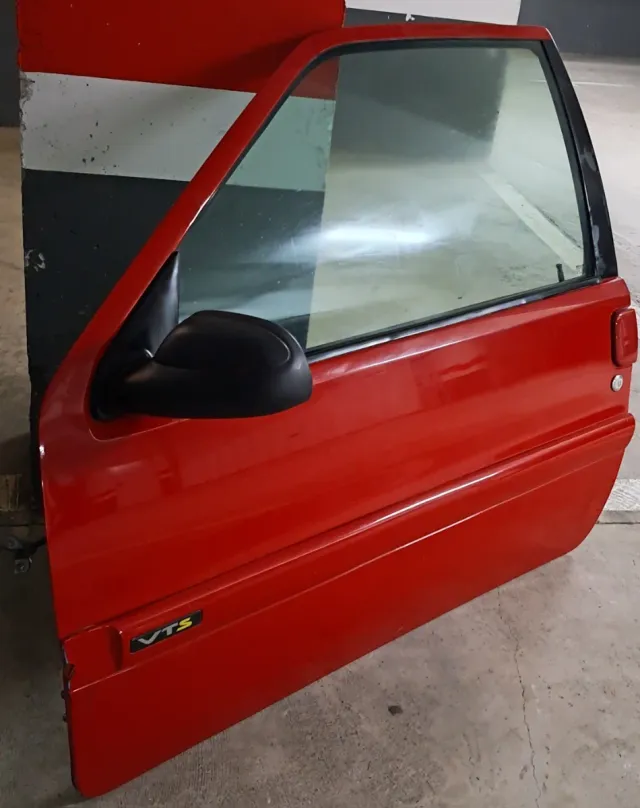 Puerta Izquierda Saxo VTS con Aletín y Espejo