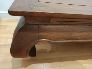 Mesa de centro rústica.