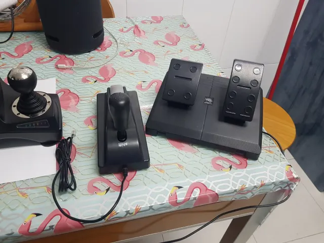 Volante Speed Racer con Pedales y Freno Mano PS3