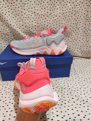 Nike Giannis Immortality 2