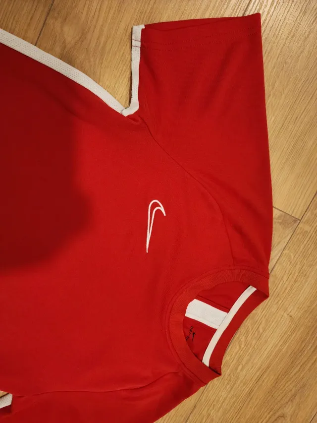 Camiseta Deportiva Nike Dri-Fit Talla S