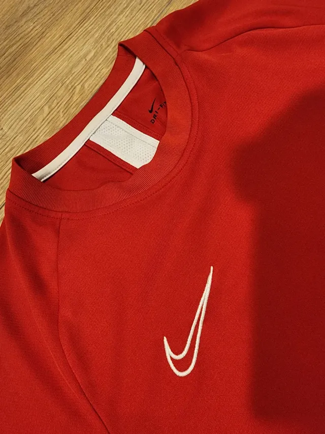 Camiseta Deportiva Nike Dri-Fit Talla S