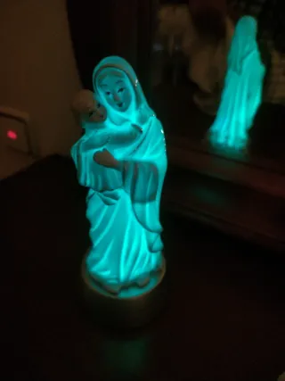 Virgen con luz