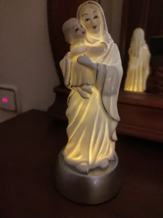Virgen con luz