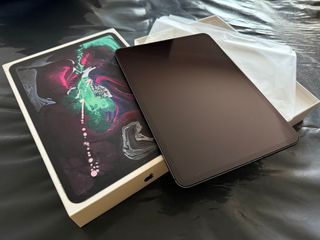 Pad Pro 11 (2018) Wi-Fi + Cellular 64GB Space Gray