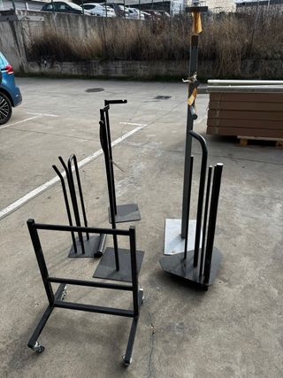 Mobile Porta Abiti in Metallo Nero e Grigio