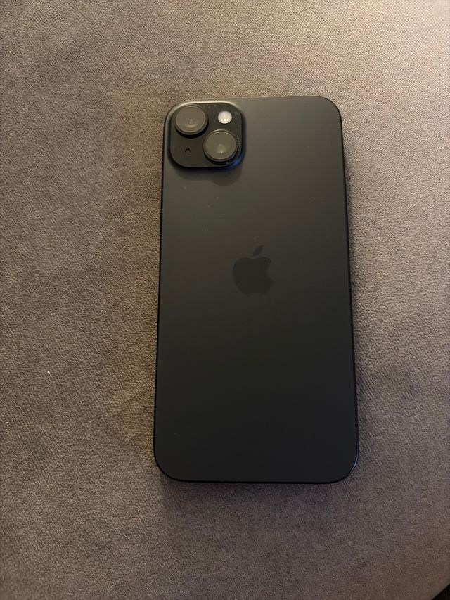 iPhone 15 Plus 128GB Negro COMO NUEVO   completo