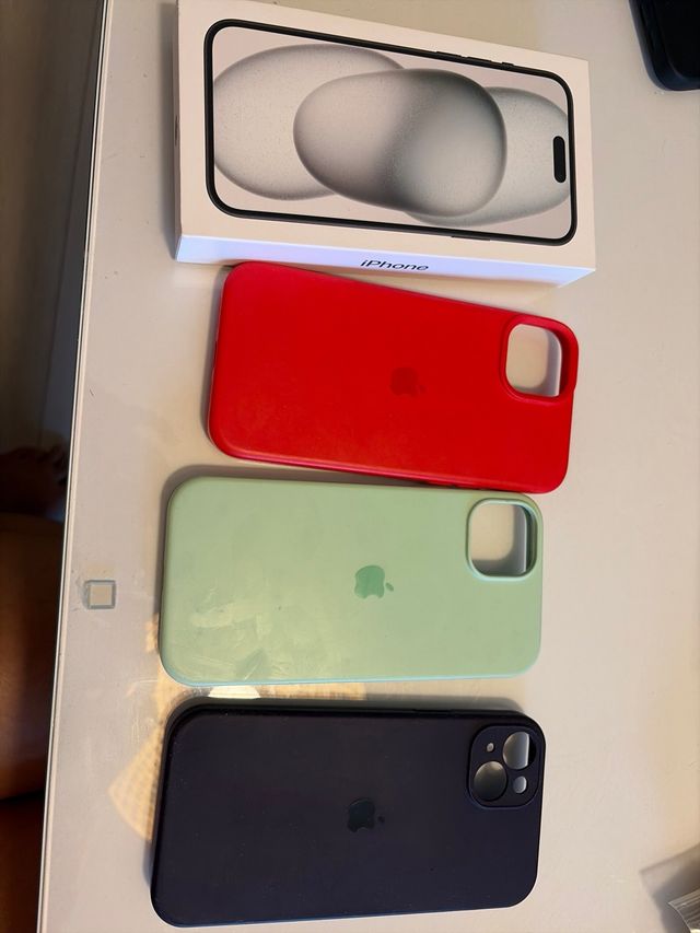 iPhone 15 Plus 128GB Negro COMO NUEVO   completo