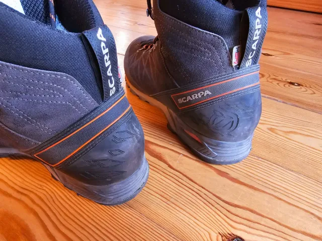 Scarpa Marmolada PRO HD Talla 43.5