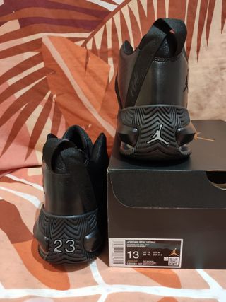 T. 47 Zapatillas nike