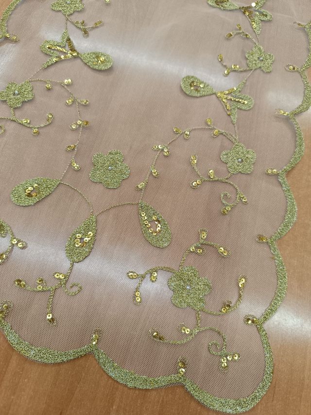 Delantal fallera tul tieso oro 53cm