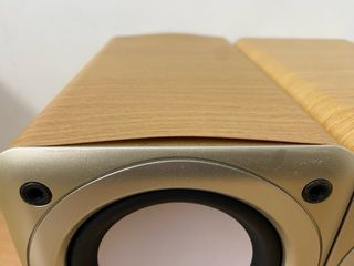 Altavoces Denon SC-M53 Marrones y Dorados