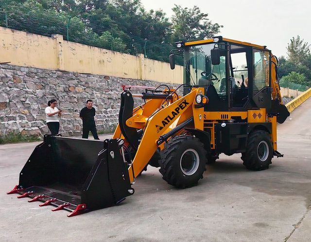 Retroexcavadora Mini Kayma