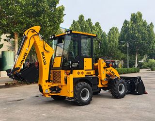 Retroexcavadora Mini Kayma