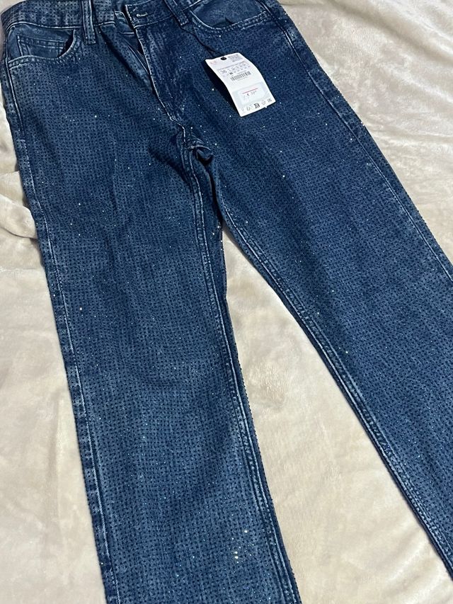 Pantalón vaquero Zara con brillos Talla S