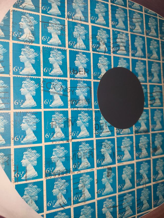 Quadro moderno "occhio" MAGRITTE su francobolli