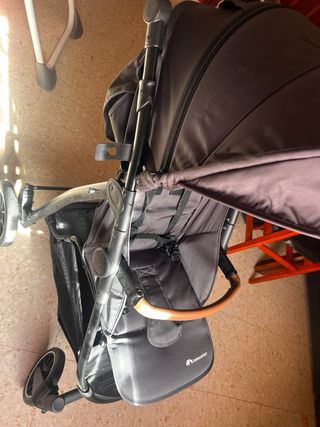 Silla de paseo negra plegable