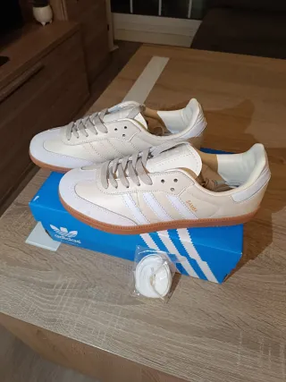 Zapatillas Adidas Samba Beige/Blanco