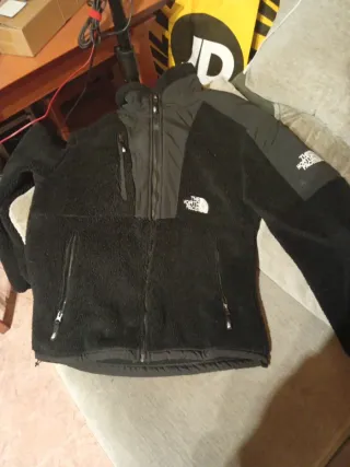 Cazadora The North Face Negra