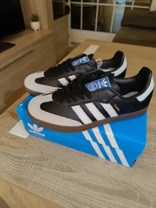 Adidas Samba Beige y Negro