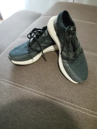 Deportivas Adidas Negras y Grises