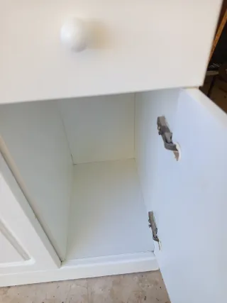 Mueble de baño y bidet, por dentro muy bien,, Mira