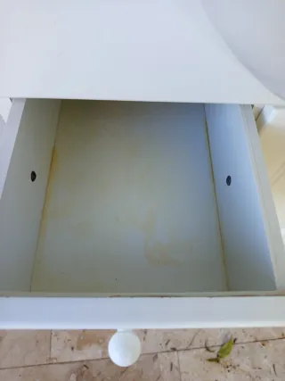 Mueble de baño y bidet, por dentro muy bien,, Mira