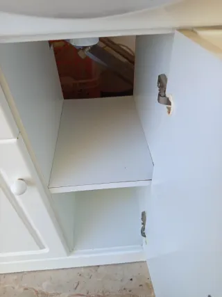 Mueble de baño y bidet, por dentro muy bien,, Mira