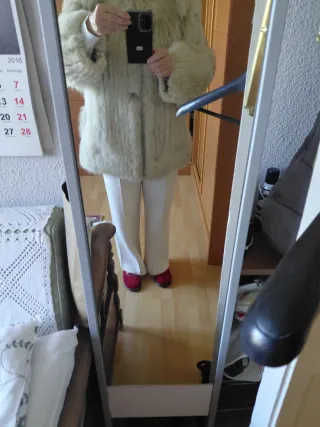 Chaqueton  zorro blanco con cuello nuevo.