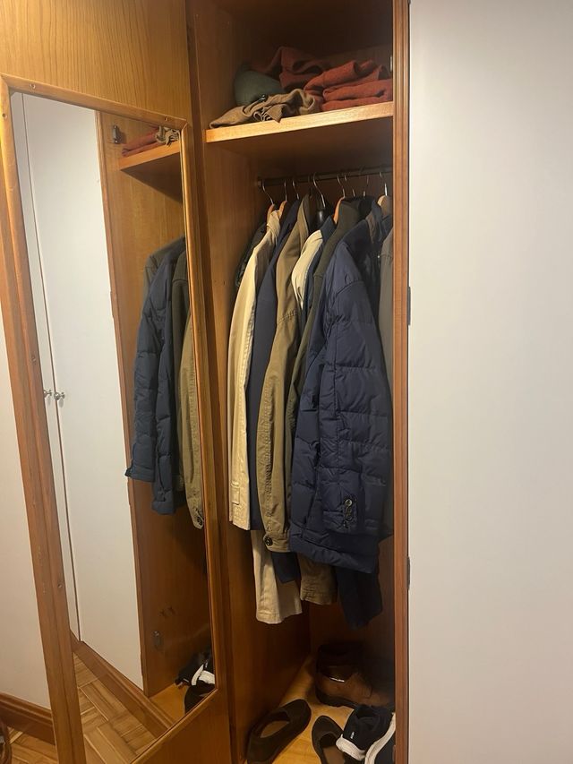 Armario 3 cuerpos madera y pomos metal