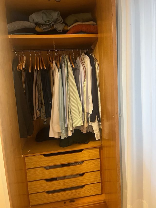 Armario 3 cuerpos madera y pomos metal