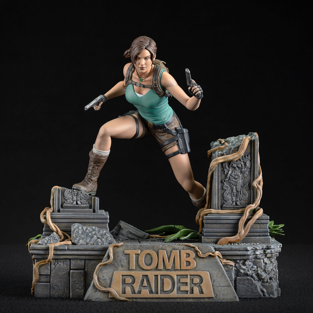 Figura Lara Croft Tomb Raider Dark Horse 24cm