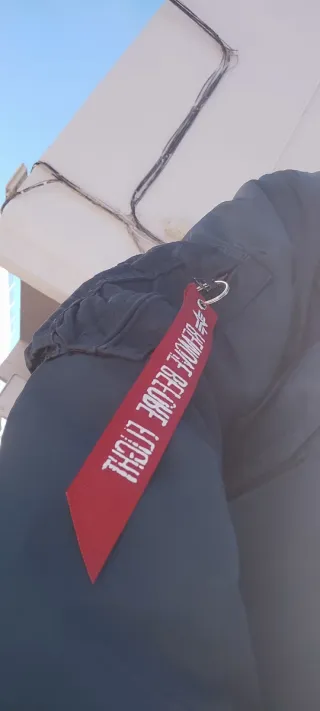 Alpha Industries llavero Remove Before Flight