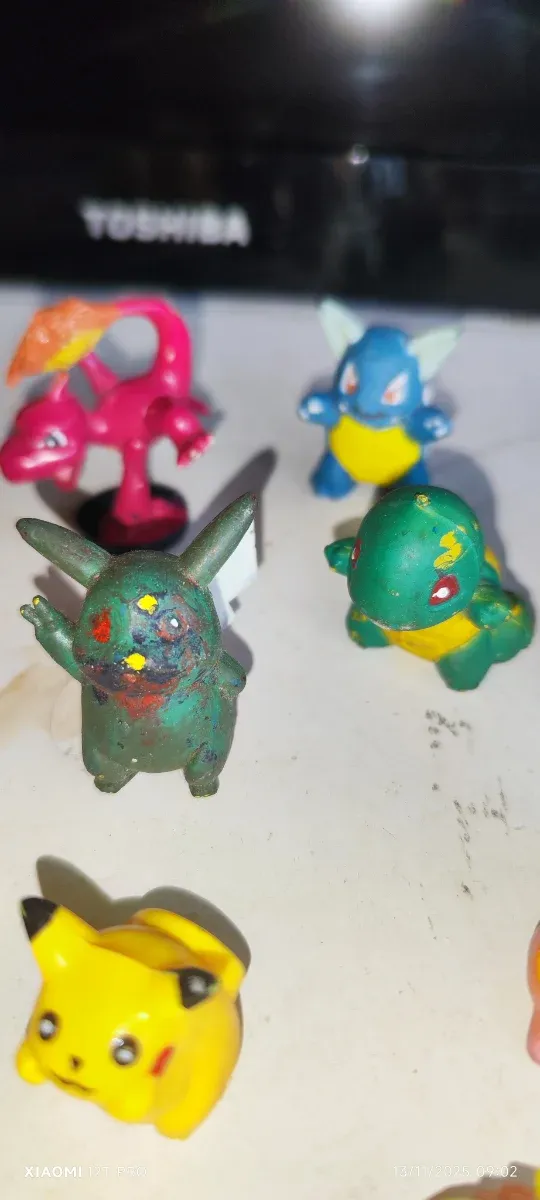 Figuras Pokémon Copia Época